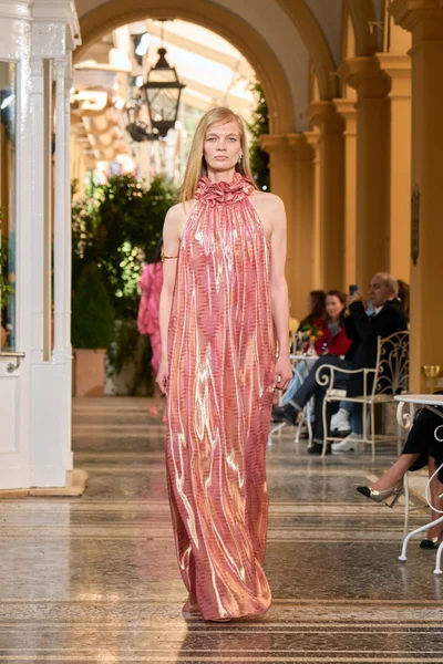 Look 55